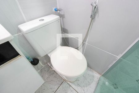 Banheiro de casa para alugar com 1 quarto, 20m² em Bela Vista, São Paulo
