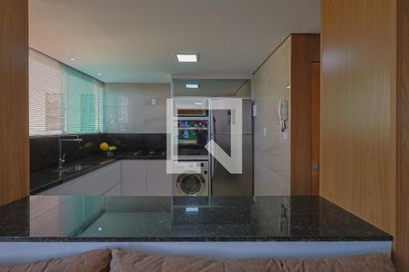 Cozinha de apartamento à venda com 2 quartos, 60m² em Barro Preto, Belo Horizonte