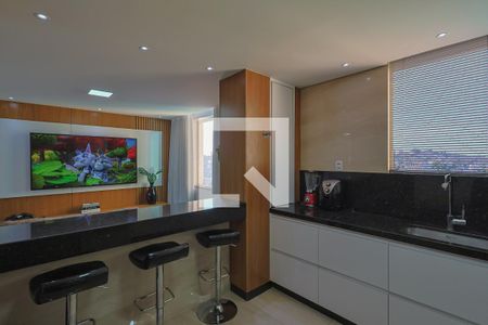 Cozinha de apartamento à venda com 2 quartos, 60m² em Barro Preto, Belo Horizonte