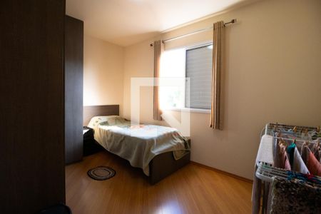 Quarto de apartamento à venda com 2 quartos, 52m² em Vila Sao Pedro, Santo André