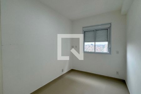 Quarto 1 de apartamento para alugar com 2 quartos, 48m² em Jardim Tupanci, Barueri