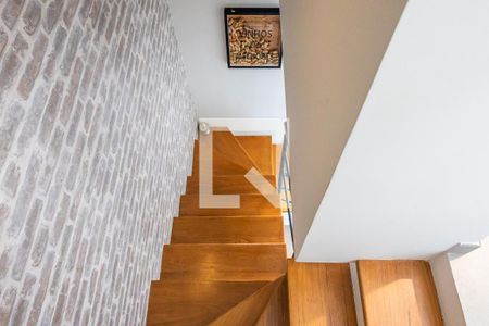 Apartamento para alugar com 50m², 1 quarto e 1 vaga Apartamento para alugar com 50m², 1 quarto e 1 vagaEscada