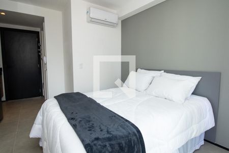Quarto, cama de casal e ar condicionado  de apartamento à venda com 1 quarto, 22m² em Indianópolis, São Paulo