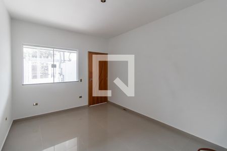 Casa à venda com 2 quartos, 100m² em Vila Nhocuné, São Paulo