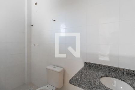 Casa à venda com 100m², 2 quartos e 2 vagas Casa à venda com 100m², 2 quartos e 2 vagasBanheiro social