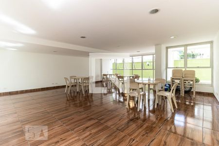 Apartamento para alugar com 42m², 1 quarto e 1 vaga Apartamento para alugar com 42m², 1 quarto e 1 vagaÁrea comum - Salão de festas