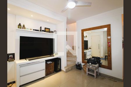 Sala de casa de condomínio à venda com 2 quartos, 84m² em Vila Mazzei, São Paulo