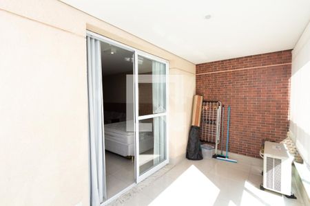 Studio para alugar com 38m², 1 quarto e 1 vaga Studio para alugar com 38m², 1 quarto e 1 vagaVaranda