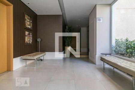 Studio para alugar com 38m², 1 quarto e 1 vaga Studio para alugar com 38m², 1 quarto e 1 vagaHall social