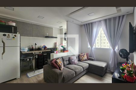 Sala / Cozinha de apartamento para alugar com 2 quartos, 38m² em Usina Piratininga, São Paulo