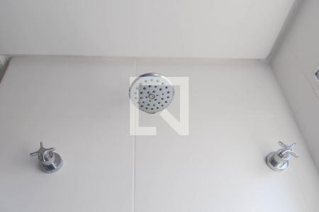 Banheiro de apartamento à venda com 2 quartos, 66m² em Vila Galvão, Guarulhos