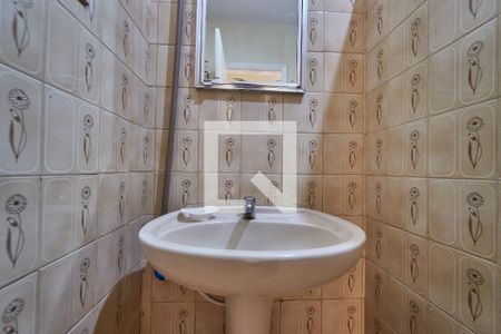 Casa de condomínio à venda com 60m², 1 quarto e sem vagaBanheiro