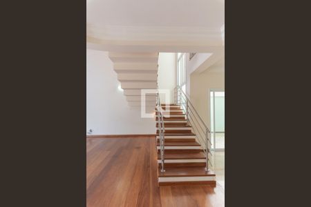 Casa para alugar com 5 quartos, 399m² em Jardim Nova Europa, Campinas