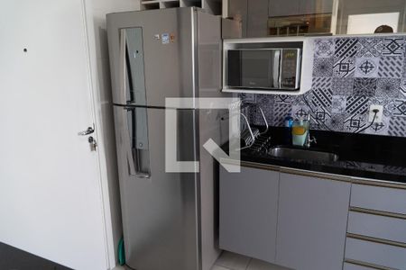 Cozinha de apartamento para alugar com 1 quarto, 48m² em Parque Munhoz, São Paulo