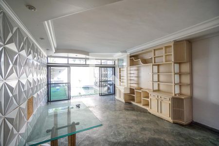 Sala de estar de casa à venda com 3 quartos, 370m² em Vila Carrao, São Paulo