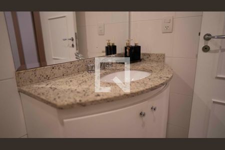 Apartamento à venda com 118m², 3 quartos e 2 vagasBanheiro da Suíte 2