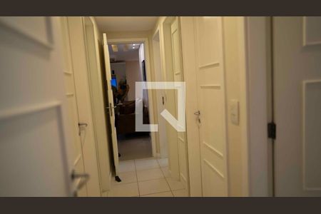 Apartamento à venda com 118m², 3 quartos e 2 vagasCorredor