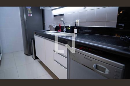 Apartamento à venda com 118m², 3 quartos e 2 vagasCozinha - Armários