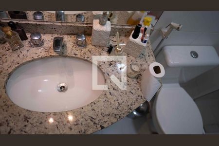 Apartamento à venda com 118m², 3 quartos e 2 vagasBanheiro da Suíte 1