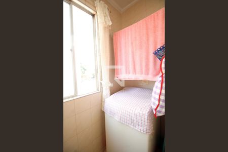 Apartamento à venda com 77m², 2 quartos e 1 vaga Apartamento à venda com 77m², 2 quartos e 1 vagaÁrea de Serviço