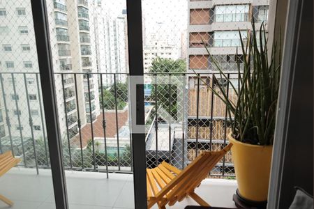 Varanda da Sala de apartamento à venda com 2 quartos, 72m² em Vila Nova Conceição, São Paulo