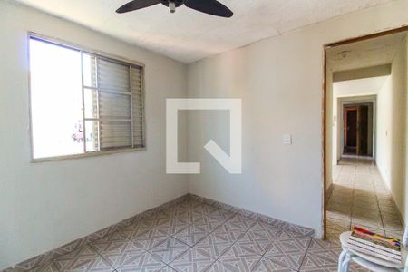 Quarto 1 de apartamento para alugar com 2 quartos, 40m² em Vila Jacuí, São Paulo