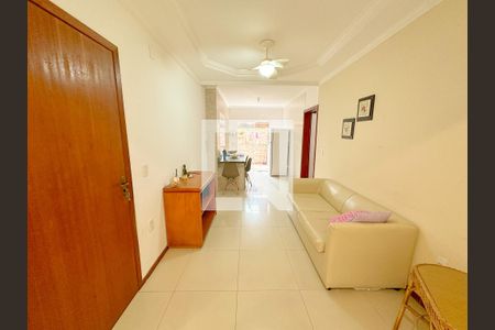 Sala de TV de apartamento para alugar com 2 quartos, 60m² em Ingleses do Rio Vermelho, Florianópolis
