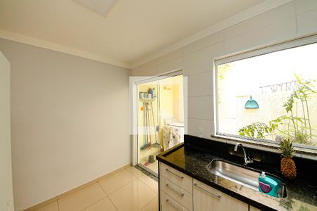 Casa de condomínio à venda com 63m², 2 quartos e 1 vagaCozinha