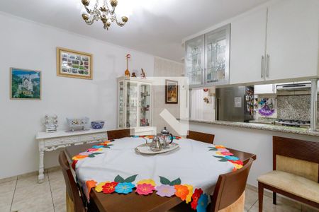 Casa à venda com 229m², 3 quartos e 8 vagas Casa à venda com 229m², 3 quartos e 8 vagasSala 1