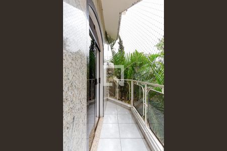 Sacada de casa para alugar com 3 quartos, 229m² em Parque Casa de Pedra, São Paulo