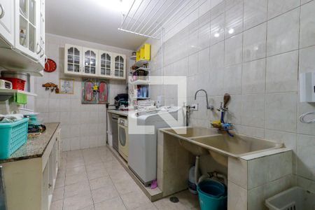 Casa à venda com 229m², 3 quartos e 8 vagas Casa à venda com 229m², 3 quartos e 8 vagasÁrea de Serviço