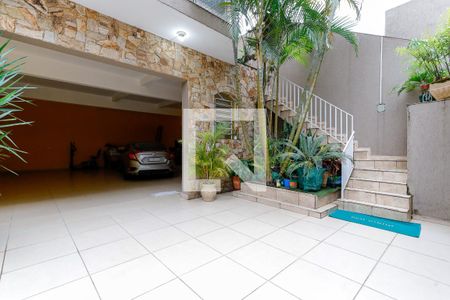 Casa à venda com 229m², 3 quartos e 8 vagas Casa à venda com 229m², 3 quartos e 8 vagasGaragem