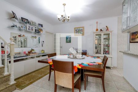 Casa à venda com 229m², 3 quartos e 8 vagas Casa à venda com 229m², 3 quartos e 8 vagasSala 1