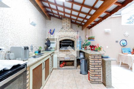Casa à venda com 229m², 3 quartos e 8 vagas Casa à venda com 229m², 3 quartos e 8 vagasChurrasqueira