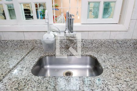 Casa à venda com 229m², 3 quartos e 8 vagas Casa à venda com 229m², 3 quartos e 8 vagasCozinha