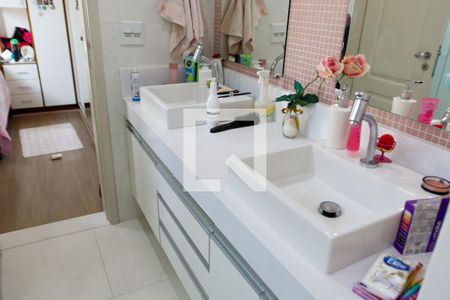 Casa para alugar com 166m², 3 quartos e 3 vagasBanheiro