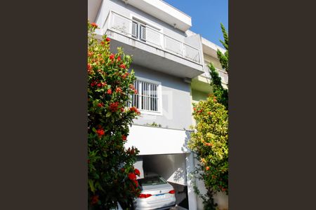 Casa para alugar com 166m², 3 quartos e 3 vagasfrente