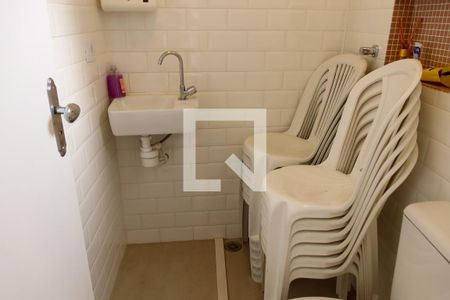 Casa para alugar com 166m², 3 quartos e 3 vagasLavabo