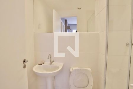 Apartamento à venda com 37m², 2 quartos e sem vaga Apartamento à venda com 37m², 2 quartos e sem vagaBanheiro