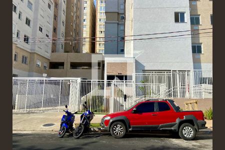 Apartamento à venda com 37m², 2 quartos e sem vaga Apartamento à venda com 37m², 2 quartos e sem vagaFachada