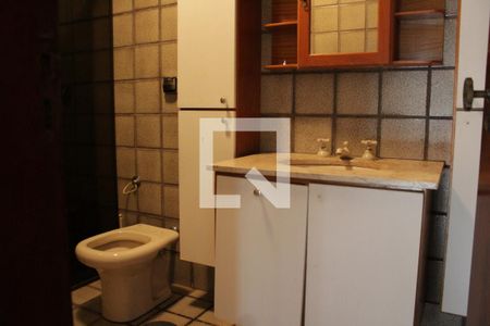 Casa à venda com 890m², 8 quartos e sem vagaBanheiro 4