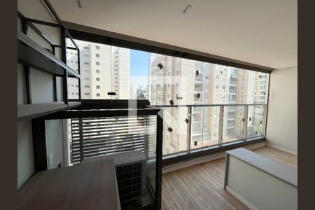 Apartamento para alugar com 37m², 1 quarto e 1 vaga Apartamento para alugar com 37m², 1 quarto e 1 vagaVaranda