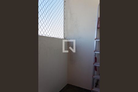 Apartamento à venda com 60m², 2 quartos e 1 vaga Apartamento à venda com 60m², 2 quartos e 1 vagaVaranda