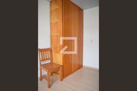 Quarto 2 de apartamento para alugar com 2 quartos, 40m² em Campo Comprido, Curitiba