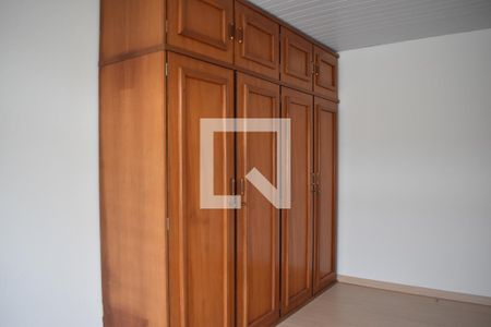 Quarto 1 de apartamento para alugar com 2 quartos, 40m² em Campo Comprido, Curitiba