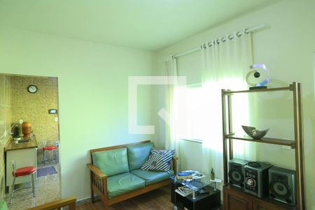 Sala de casa à venda com 2 quartos, 100m² em Renascença, Belo Horizonte