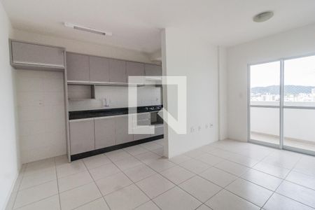 Apartamento para alugar com 2 quartos, 70m² em Barreiros, São José