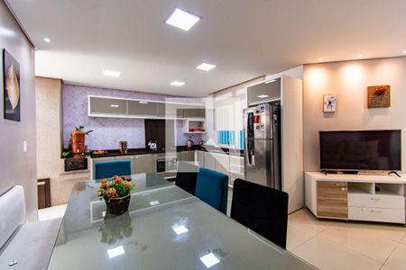 Sala de casa à venda com 2 quartos, 98m² em São José, Canoas