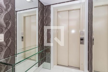 Apartamento à venda com 215m², 4 quartos e 4 vagasHll