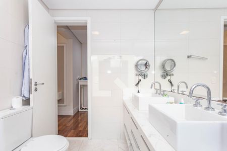 Apartamento à venda com 215m², 4 quartos e 4 vagasSuite